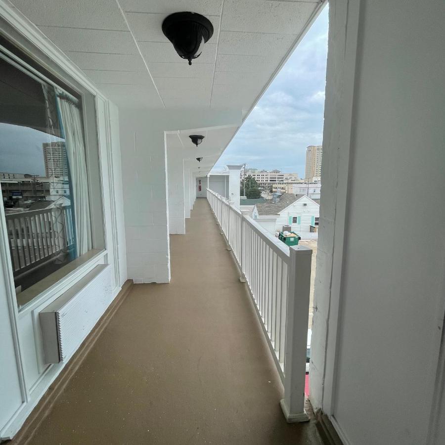 Hotel Oceans 2700